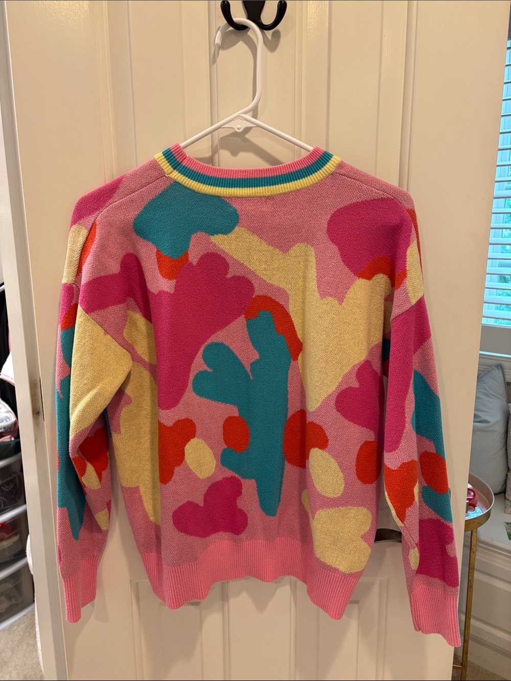 Colorblock Abstract Pattern Pink Sweater - Picture 3 of 3